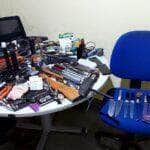 Suspeito de 39 anos foi localizado pela Polícia Militar durante a Operação Tolerância Zero, após invadir propriedades e furtar alimentos, gasolina e ferramentas