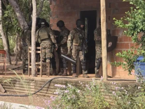 Mulher é resgatada pelo Bope após ser mantida refém por parente em zona rural de Mato Grosso