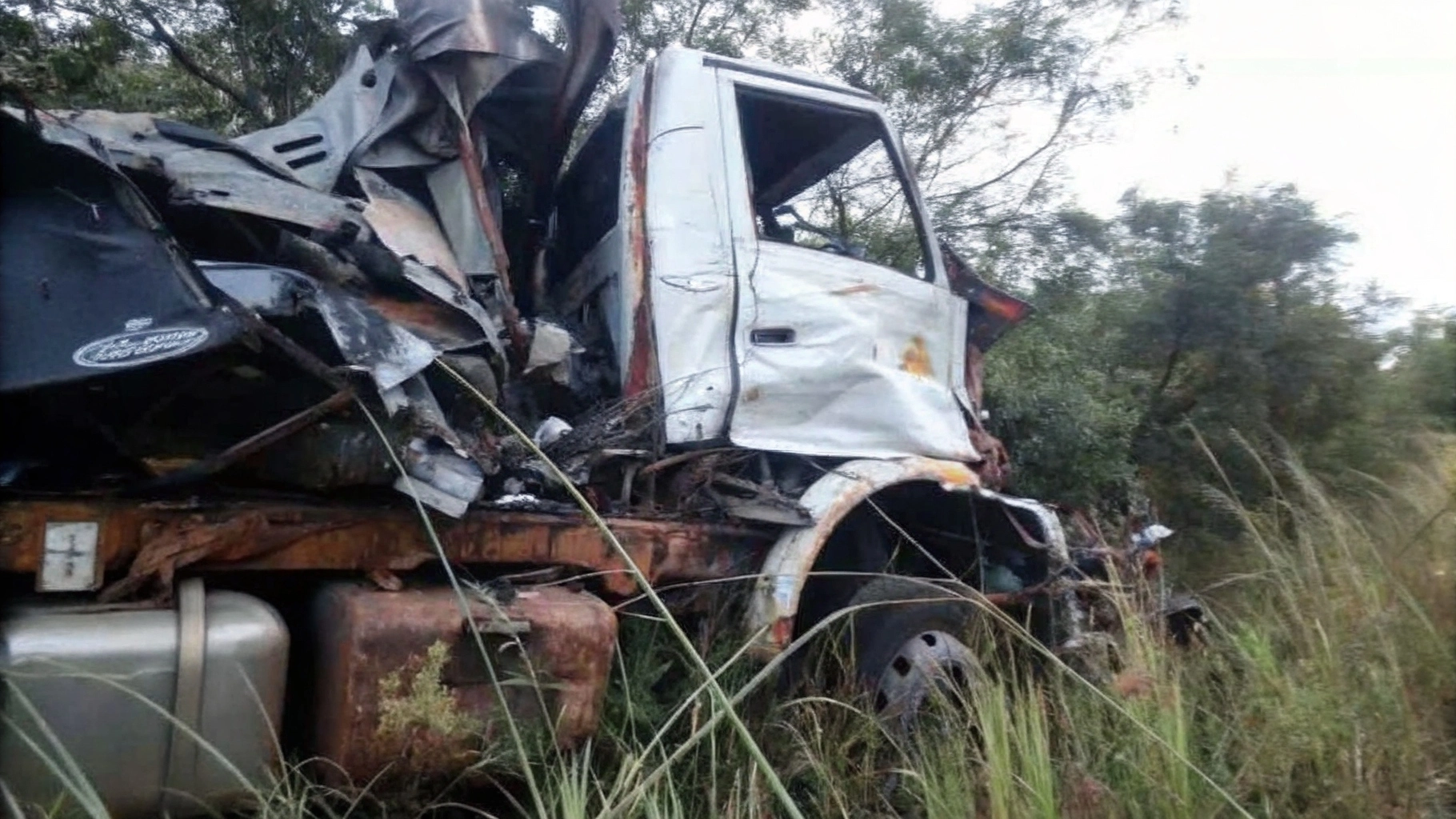 Grave colisão entre carretas é registrada na BR-158 em Mato Grosso