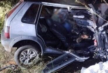 João Pedro Scorpione de Oliveira Santos não resistiu aos ferimentos após o veículo em que estava capotar na madrugada desta terça-feira. Passageiro de 19 anos foi socorrido e encaminhado ao hospital.