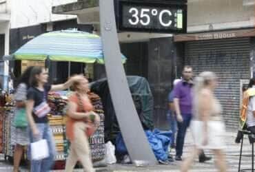 São Paulo (SP), 22/01/2025 - Termômetro no centro de São Paulo marca temperatura alta no início da tarde. Foto: Paulo Pinto/Agência Brasil