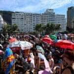 Rio de Janeiro (RJ), 03/05/2025 – Público enfrenta fila para acesso ao local do show da Lady Gaga na praia de Copacabana, na zona sul do Rio de Janeiro. Foto: Tomaz Silva/Agência Brasil