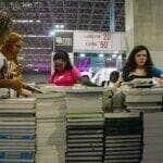 Rio de Janeiro (RJ), 05/09/2023 – Público lota a 20ª Bienal do Livro do Rio de Janeiro, no Riocentro, na Barra da Tijuca, zona oeste da capital fluminense. Foto: Tomaz Silva/Agência Brasil