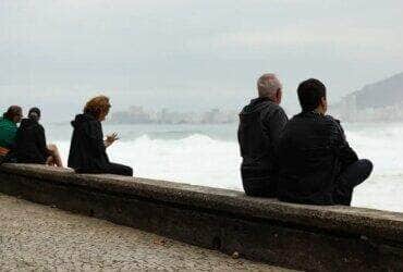 Rio de Janeiro (RJ), 01/07/2024 – Ressaca e frio marcam início da semana no Rio. Foto: Tomaz Silva/Agência Brasil