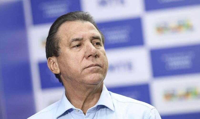 Brasília (DF), 05/05/2025 - O ministro do Trabalho e Emprego, Luiz Marinho, visita feira de artesanato durante a Semana do Trabalho, que conta com uma série de ações e serviços gratuitos para o público, na sede do ministério, em Brasília. Foto: Marcelo Camargo/Agência Brasil