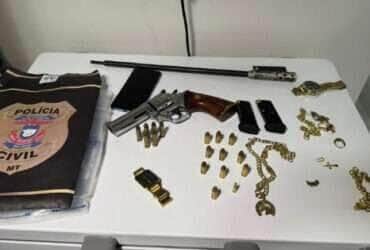 Homem é preso com armas após medida protetiva ser expedida em Mato Grosso