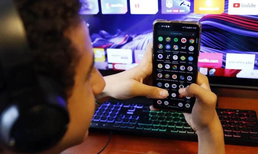 Brasília (DF), 27/01/2025 - Crianças com perfil aberto em redes sociais. Ian Fernandes de Alencar. Foto: Bruno Peres/Agência Brasil