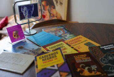 Brasília (DF) 16/04/2025 Livros de poemas e contos de Jovina Teodoro Foto: Fabio Rodrigues-Pozzebom/ Agência Brasil