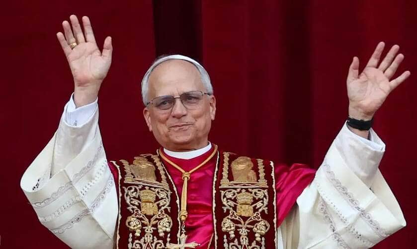 Newly elected Pope Leo XIV, Cardinal Robert Prevost of the United States appears on the balcony of St. Peter's Basilica, at the Vatican, May 8, 2025. REUTERS/Guglielmo Mangiapane