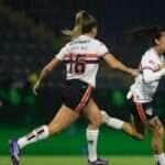 São Paulo (SP), 03/05/2025 - A 9ª rodada do Campeonato Brasileiro Feminino A1 começou em grande estilo. No único jogo da noite de sábado (3), o São Paulo derrotou o Palmeiras por 2 a 1 na Arena Barueri. Foto: Fernando Roberto/Saopaulofc.net