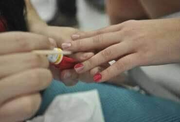 Anvisa fixa regras para regularização de cosméticos