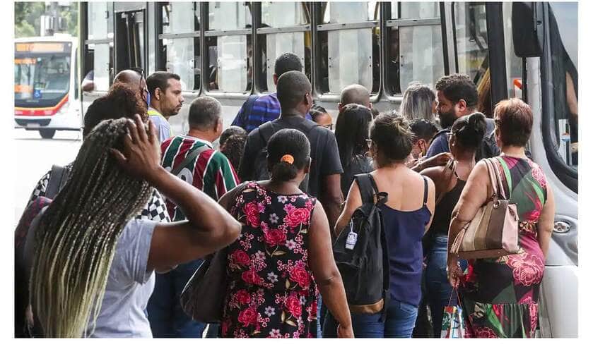 Rio de Janeiro (RJ) 16/02/2024 - Desemprego de mulheres e negros termina 2023 acima da média nacional, Trabalhador com ensino médio incompleto tem pior taxa
Foto: Tânia Rego/Agência Brasil