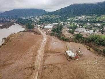 colinas (RS), 19/05/2024 – CHUVAS RS- Destruição - O rio Taquari subiu 24 metros nos últimos dias causando destruição na pequena cidade de Colinas. Foto: Rafa Neddermeyer/Agência Brasil