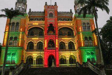 Rio de Janeiro (RJ) 20/11/2023 -  Fiocruz projeta frases antirracistas em castelo ícone da arquitetura
Foto: Peter Lliccievi/Divulgação