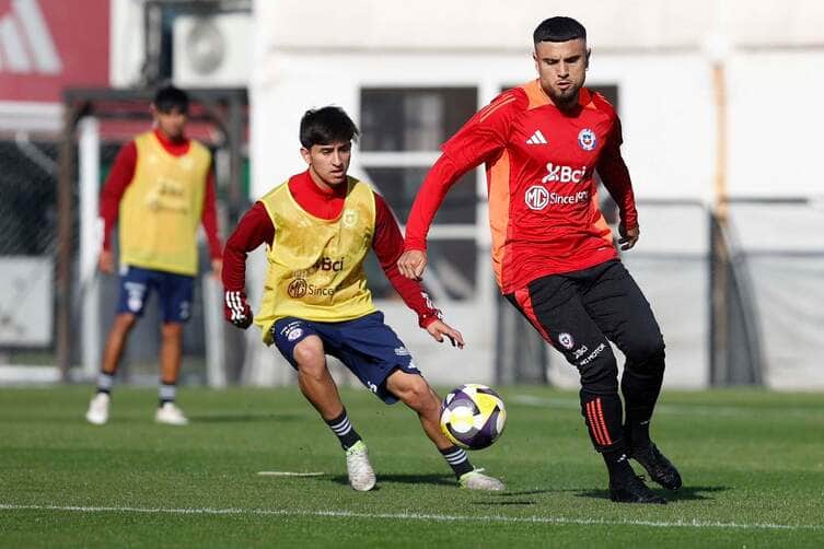 Chile x Argentina: Onde assistir, escalações e tudo sobre o clássico das Eliminatórias. Imagem: Divulgação Seleção Chilena
