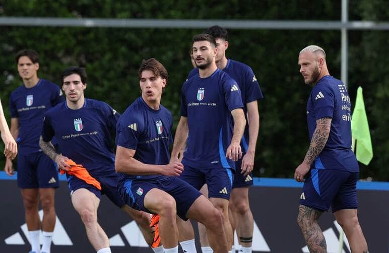 Itália x Moldávia: onde assistir, escalações e tudo sobre o duelo pelas Eliminatórias da Copa. Imagem: Seleção Italiana