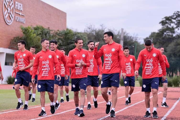 Paraguai x Uruguai: Onde assistir, escalações e tudo sobre o duelo quente das Eliminatórias. Imagem: Divulgação Seleção do Paraguai
