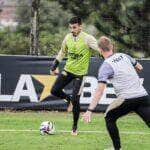 Onde assistir Criciúma x Vila Nova AO VIVO; veja horário e escalações. Imagem: Celso da Luz/Criciúma