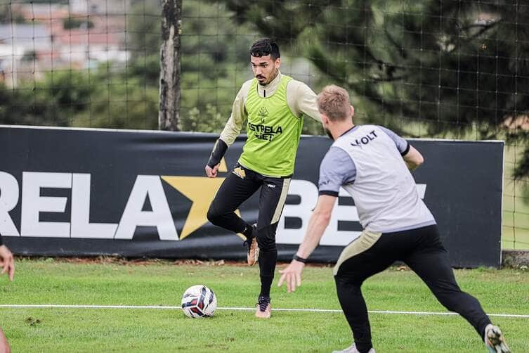 Onde assistir Criciúma x Vila Nova AO VIVO; veja horário e escalações. Imagem: Celso da Luz/Criciúma
