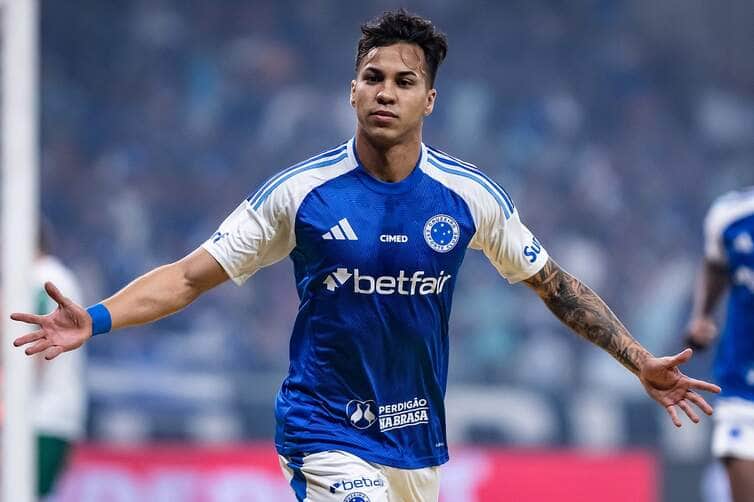 Cruzeiro avassalador vence o Palmeiras e já está em 2º. Imagem: Gustavo Aleixo/Cruzeiro Cruzeiro avassalador vence o Palmeiras e já está em 2º. Imagem: Gustavo Aleixo/Cruzeiro