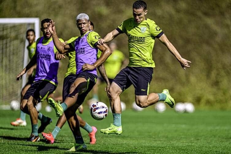 América-MG x Ferroviária: Onde assistir ao vivo, escalações e palpites da Série B. Imagem: Mourão Panda / América