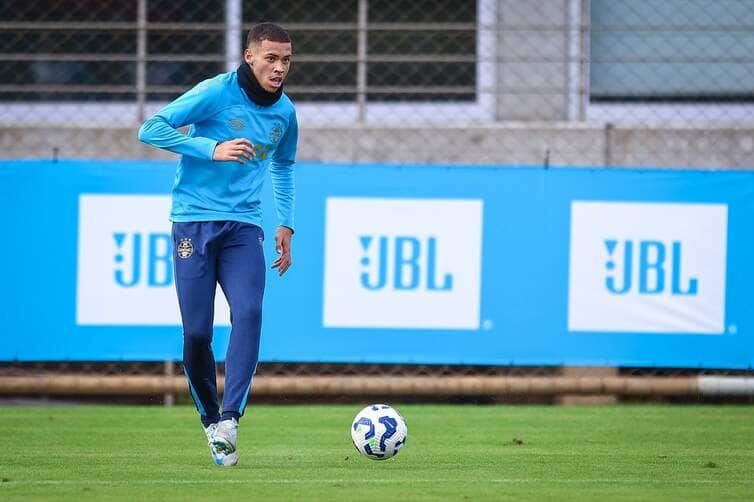 Grêmio x Corinthians: onde assistir ao vivo, escalações e tudo sobre o clássico da 12ª rodada do Brasileirão 2025. Imagem: Lucas Uebel/GFBPA