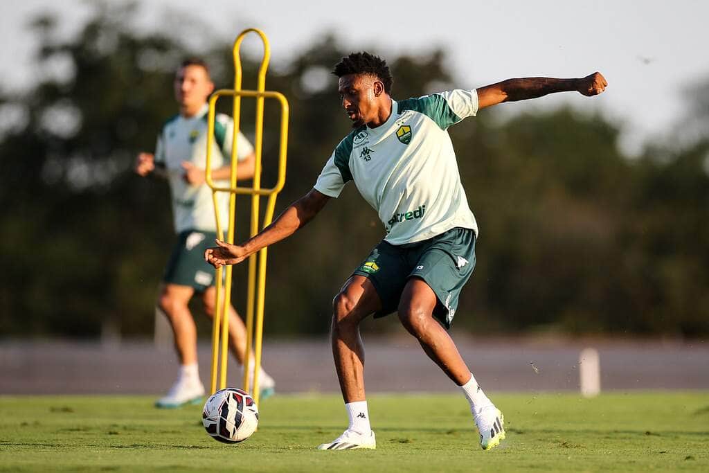 Cuiabá x Botafogo-SP: onde assistir ao vivo. Imagem: AssCom Dourado