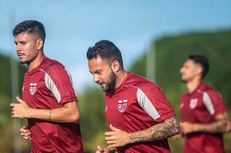 CRB x Goiás: Onde assistir e escalações para o duelo da Série B 2025. Imagem: @franciscocedrimfotografia
