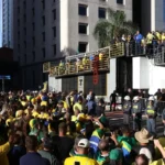 Ato reúne milhares em SP em apoio a Bolsonaro e pede anistia