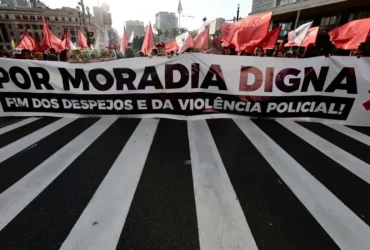 Manifestação em São Paulo cobra ações contra remoções e defende moradia