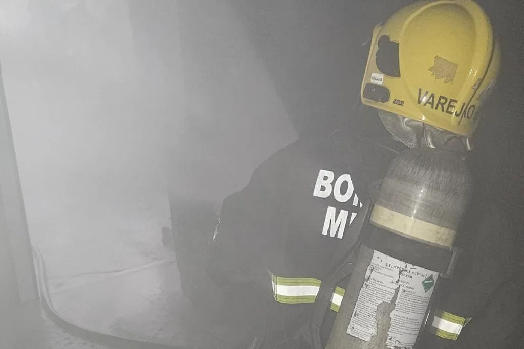 Incêndio causado por geladeira mobiliza bombeiros em Lucas do Rio Verde