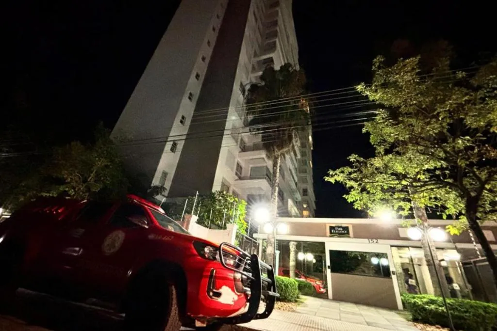 Incêndio em apartamento mobiliza bombeiros e causa danos em Cuiabá