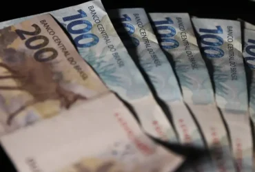 Dívida cresce 0,71% em maio e se aproxima de R$ 7,7 trilhões