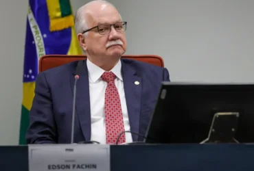 Fachin inicia voto sobre redes com placar de 7 a 1 no STF