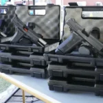 Governo entrega 300 pistolas à Guarda Municipal de Várzea Grande
