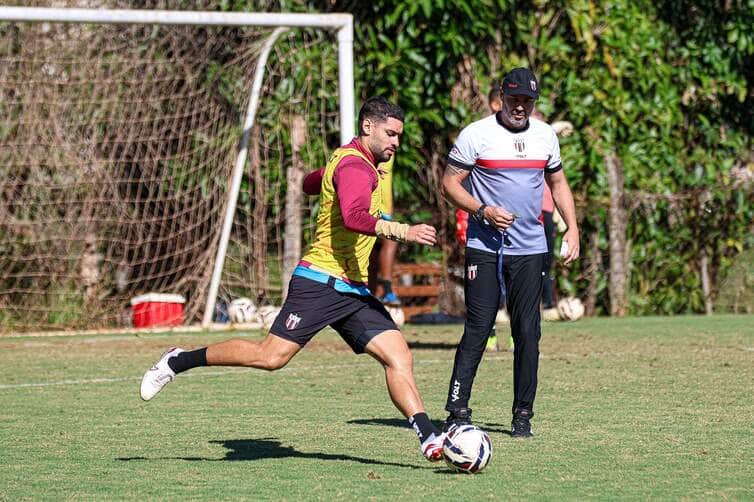 Botafogo-SP x Chapecoense na Série B: onde assistir, escalações e tudo sobre o jogo. Imagem: João Victor Cristovão Agência Botafogo