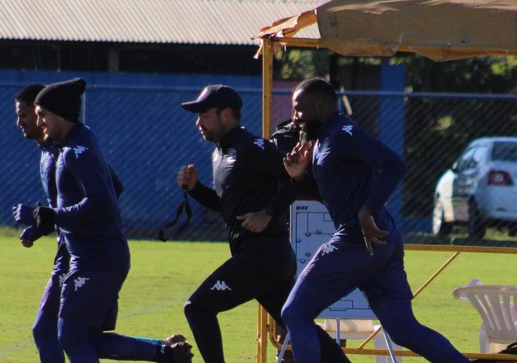Inter de Limeira x Cianorte: Tudo sobre o duelo de líderes na Série D 2025. Imagem: Luiz Carlos Cinque Cianorte FC SAF
