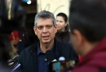 Macêdo classifica como retrocesso nacional a derrubada do decreto do IOF