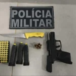 Polícia apreende drogas, munições e arma durante duas prisões por tráfico e porte ilegal
