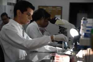 Pesquisadores de Mato Grosso desenvolvem sistema rápido contra resistência bacteriana
