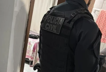 Agente da Polícia Civil é acusado de disparar arma e ameaçar jovens em área residencial de Cuiabá (MT)