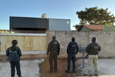 Polícia desarticula esquema de drogas com uso de mulheres em Campos de Júlio