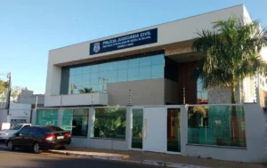 Polícia prende homem por estupro durante visita a empreendimento em Várzea Grande