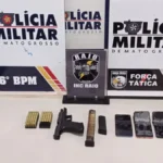 Polícia prende adolescentes com arma e 108 munições em Cáceres