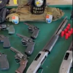 Polícia prende cinco suspeitos por invasão e roubo em propriedade rural