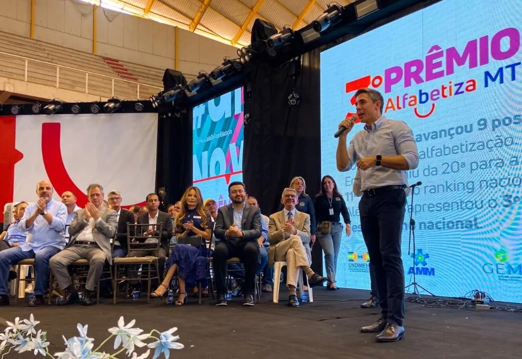 Seduc premia 100 escolas por avanço na alfabetização em Mato Grosso