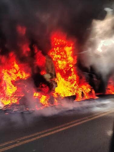 Incêndio mobiliza Corpo de Bombeiros de Nova Mutum e preocupa motoristas devido ao risco de explosão; causas ainda são desconhecidas