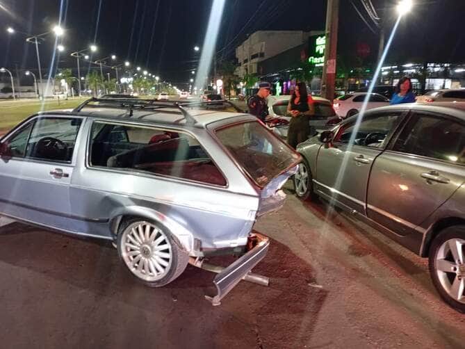 Acidente foi registrado na noite de quinta-feira no bairro Parque das Emas; Guarda Civil Municipal atendeu a ocorrência
