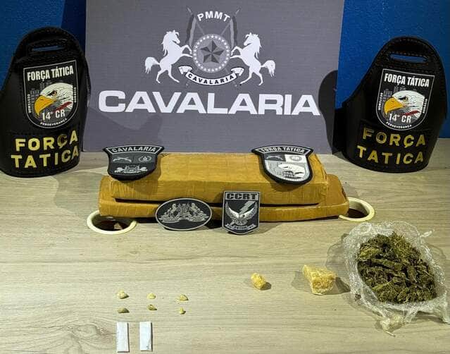 Ação conjunta prendeu 12 pessoas, apreendeu drogas, celulares e máquina de cartão em bar usado como fachada para organização criminosa