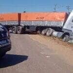 Ocorrência foi registrada em frente ao armazém Binotti, próximo ao acesso à BR-163; Guarda Civil sinalizou o local para evitar novos acidentes